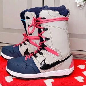 nike snowboard boots nike vapen size 7.5 women's snowboarding